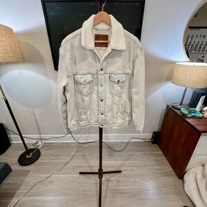 Levi's - Vintage Fit Fleece Denim Trucker Jacket - Dry Ice